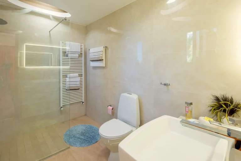 5 Bedroom House for Sale in Agios Tychonas, Limassol District