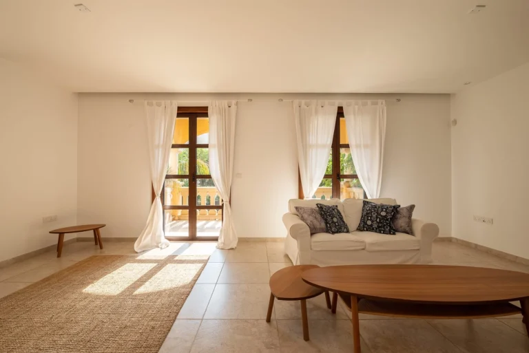 3 Bedroom Apartment for Sale in Pyrgos Lemesou, Limassol District