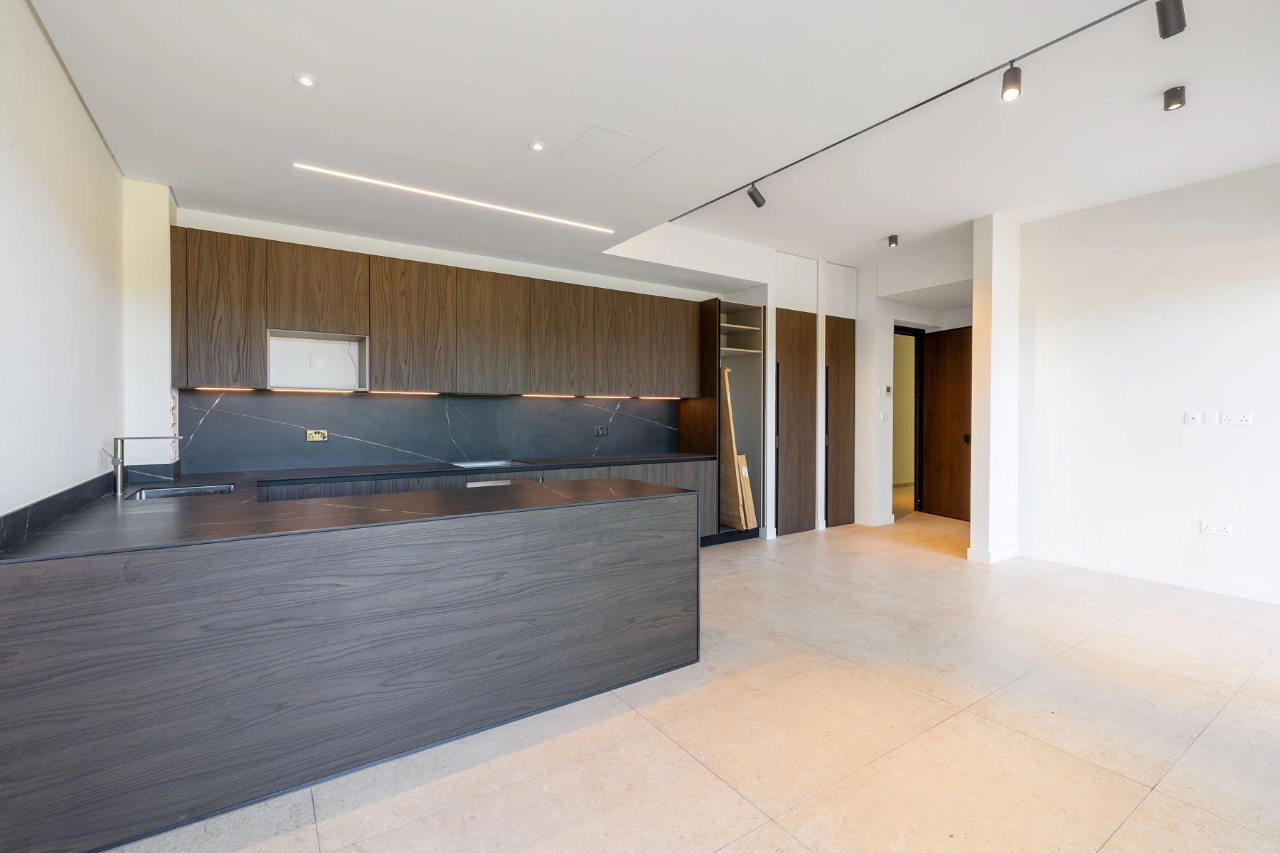 2 Bedroom Apartment for Sale in Limassol District