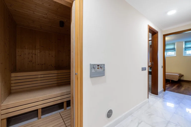 5 Bedroom House for Sale in Neo Chorio Pafou, Paphos District