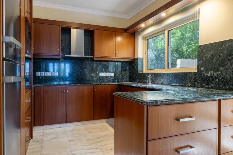 5 Bedroom House for Sale in Neo Chorio Pafou, Paphos District