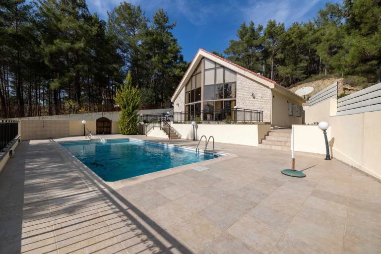 3 Bedroom House for Sale in Pano Platres, Limassol District