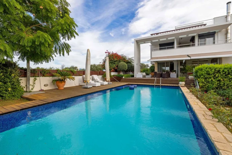 4 Bedroom House for Sale in Neo Chorio Pafou, Paphos District