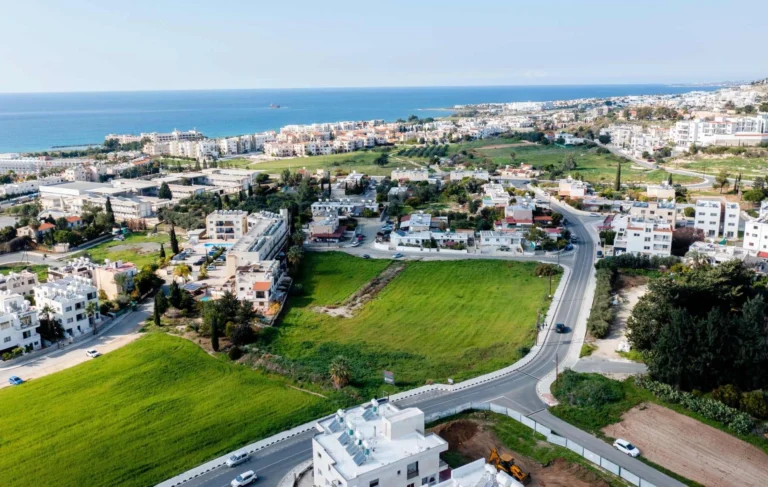 2 Bedroom House for Sale in Tombs Of the Kings, Paphos District