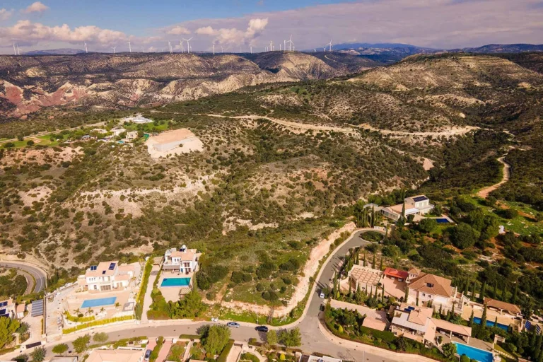 7,474m² Plot for Sale in Paphos District