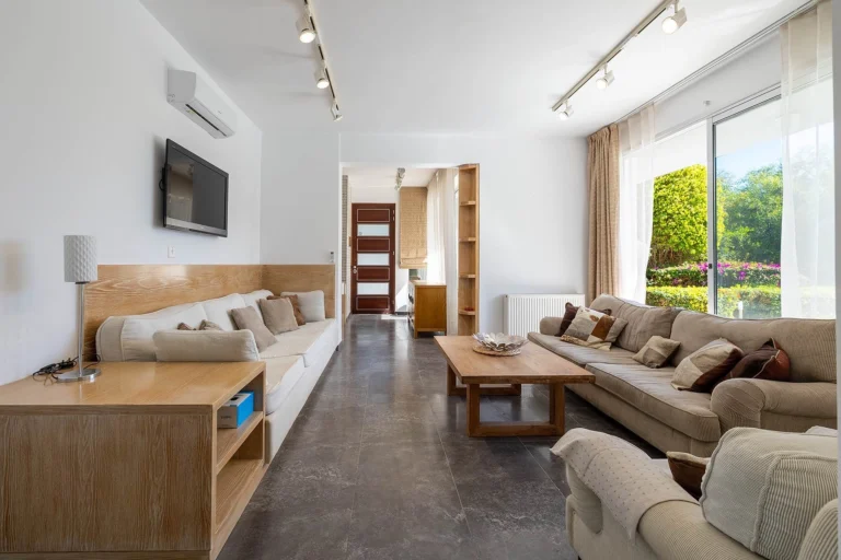 4 Bedroom House for Sale in Pyrgos Lemesou, Limassol District