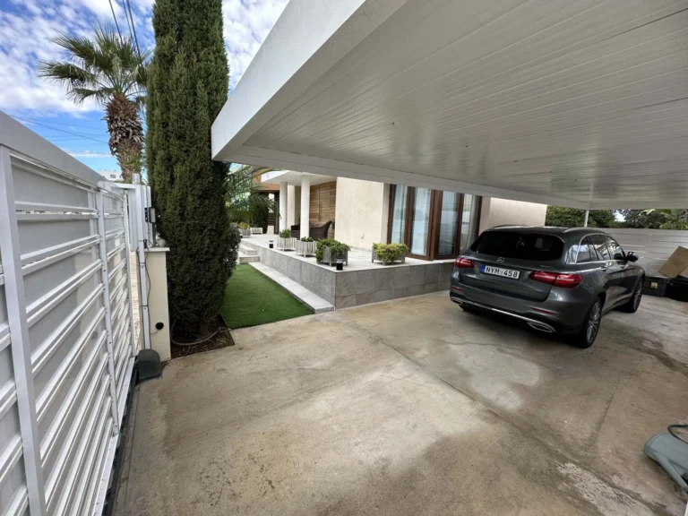 4 Bedroom House for Sale in Agios Nikolaos, Larnaca District