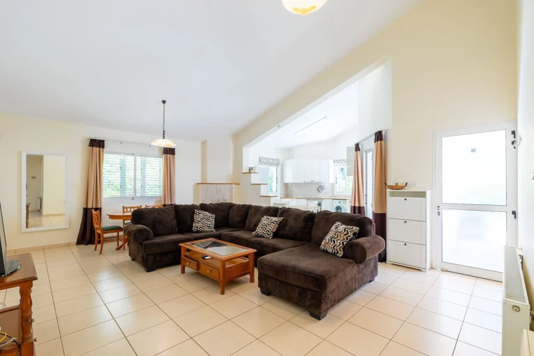 3 Bedroom House for Sale in Pegeia, Paphos District