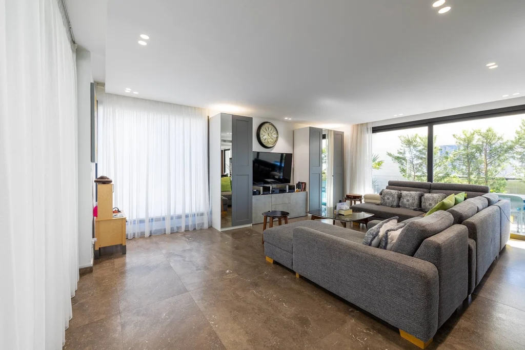 3 Bedroom Apartment for Sale in Limassol – Agios Nektarios