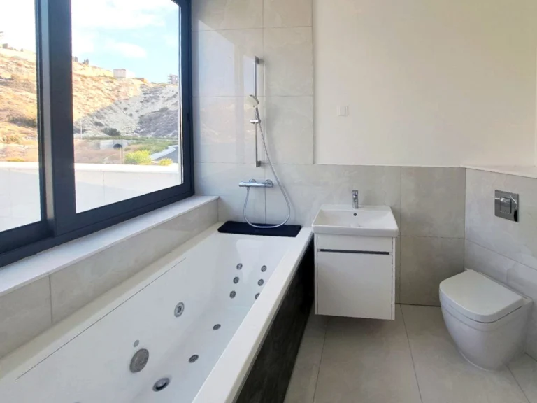 6+ Bedroom House for Sale in Agios Tychonas, Limassol District