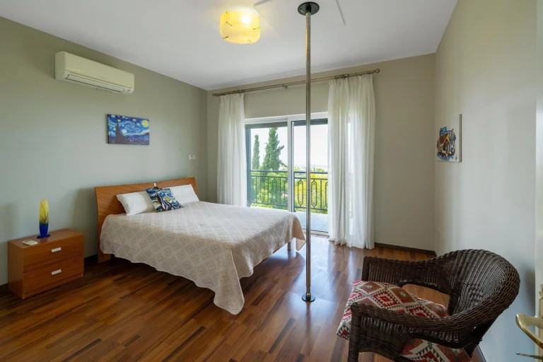 5 Bedroom House for Sale in Tala, Paphos District