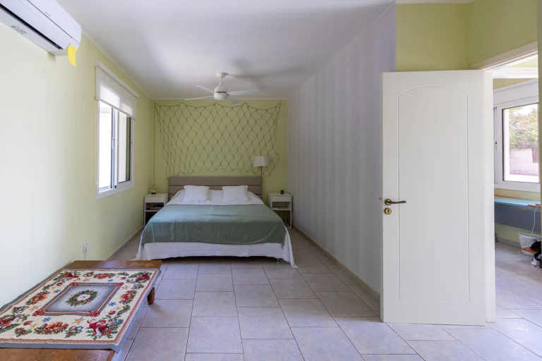 5 Bedroom House for Sale in Tala, Paphos District