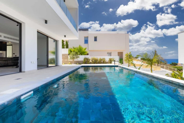 3 Bedroom House for Sale in Chlorakas, Paphos District