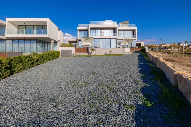 3 Bedroom House for Sale in Tombs Of the Kings, Paphos District