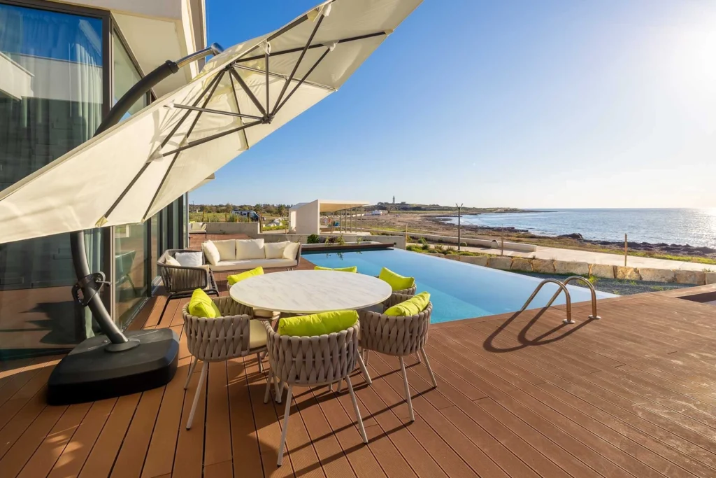 4 Bedroom House for Sale in Tombs Of the Kings, Paphos District