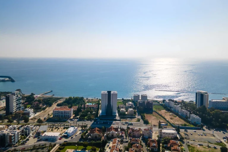 6+ Bedroom House for Sale in Parekklisia, Limassol District