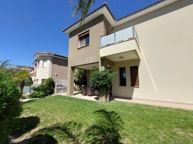 4 Bedroom House for Sale in Palodeia, Limassol District