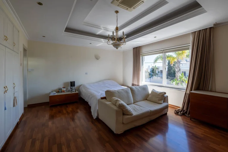 6+ Bedroom House for Sale in Limassol – Kapsalos