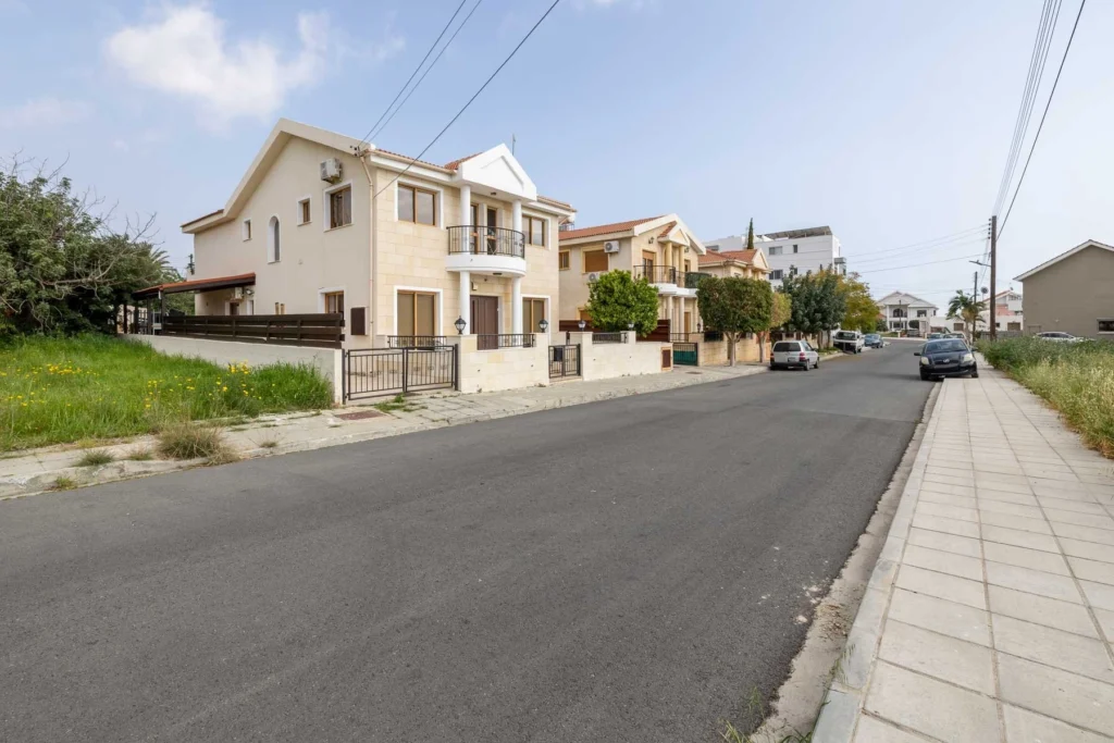 6+ Bedroom House for Sale in Limassol – Agia Fyla