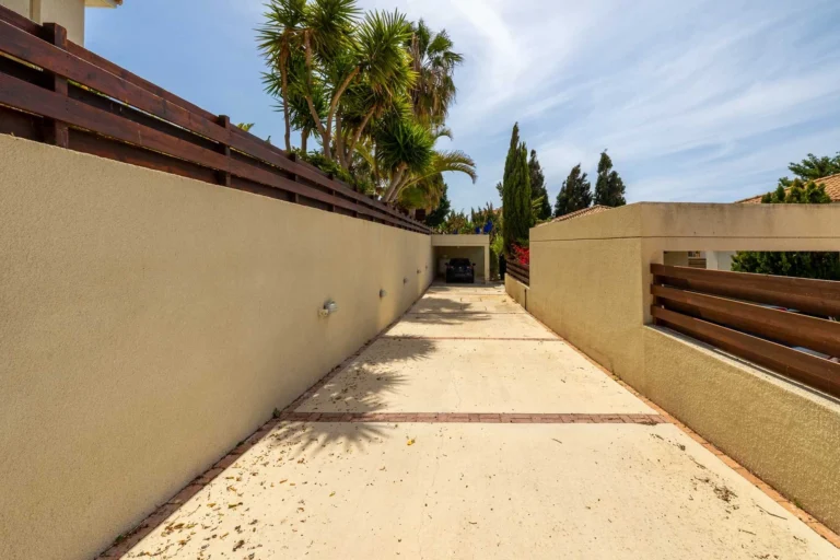 4 Bedroom House for Sale in Kissonerga, Paphos District