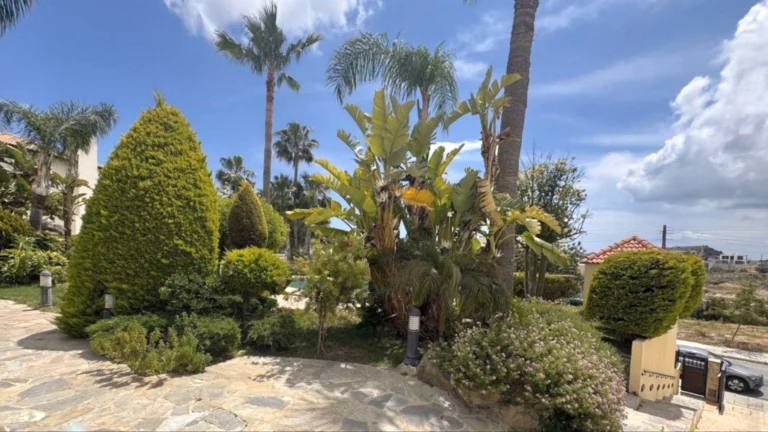 4 Bedroom House for Sale in Limassol – Agios Athanasios