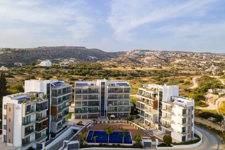 2 Bedroom Apartment for Sale in Agios Tychonas, Limassol District