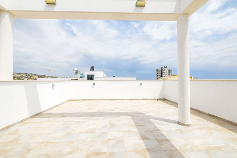 4 Bedroom Apartment for Sale in Agios Tychonas, Limassol District