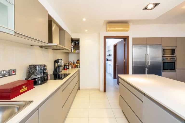 Cheap Houses and Villas for Sale Larnaca up to 900000 euro