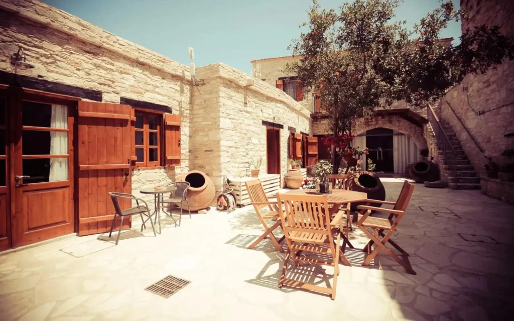 300m² Office for Sale in Vavla, Larnaca District