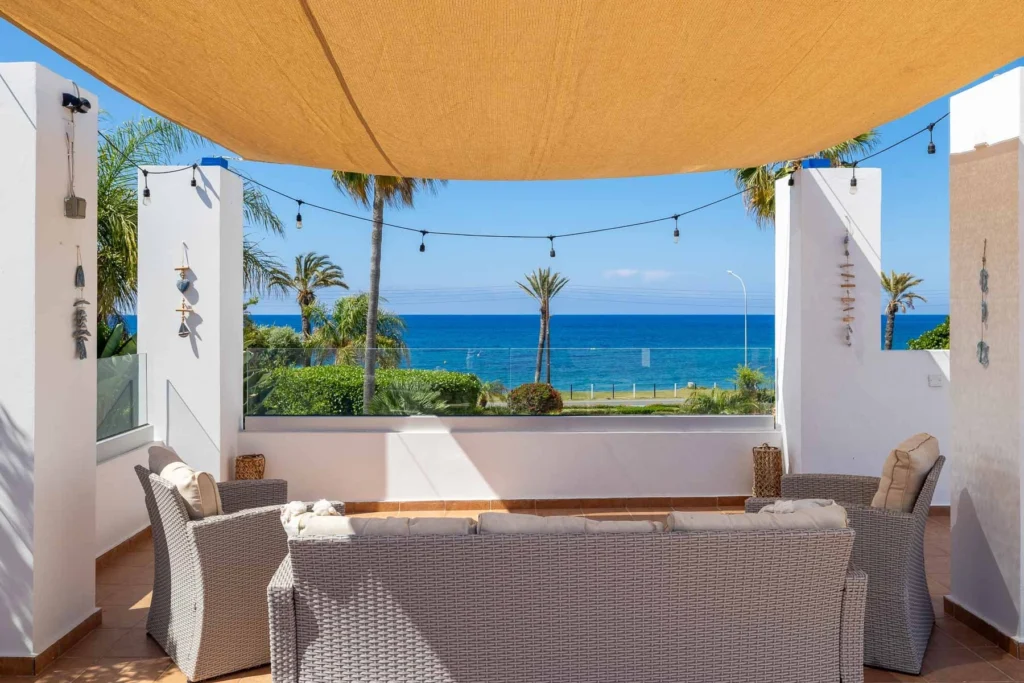 4 Bedroom House for Sale in Latchi (Lakki / Latsi), Paphos District