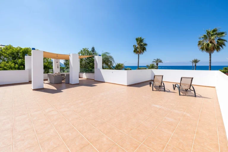 4 Bedroom House for Sale in Latchi (Lakki / Latsi), Paphos District