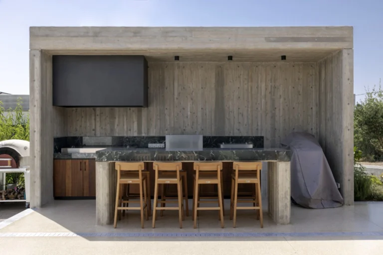 4 Bedroom House for Sale in Geroskipou, Paphos District