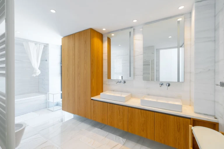 5 Bedroom House for Sale in Agios Tychonas, Limassol District