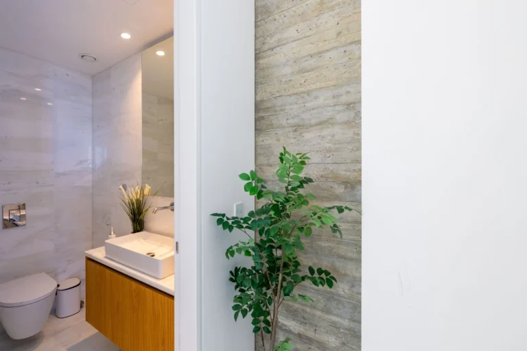 5 Bedroom House for Sale in Agios Tychonas, Limassol District