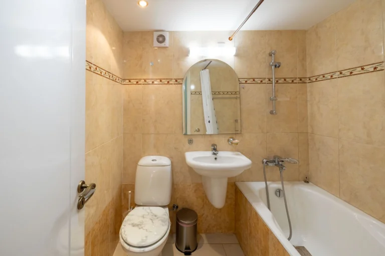 5 Bedroom House for Sale in Agios Tychonas, Limassol District