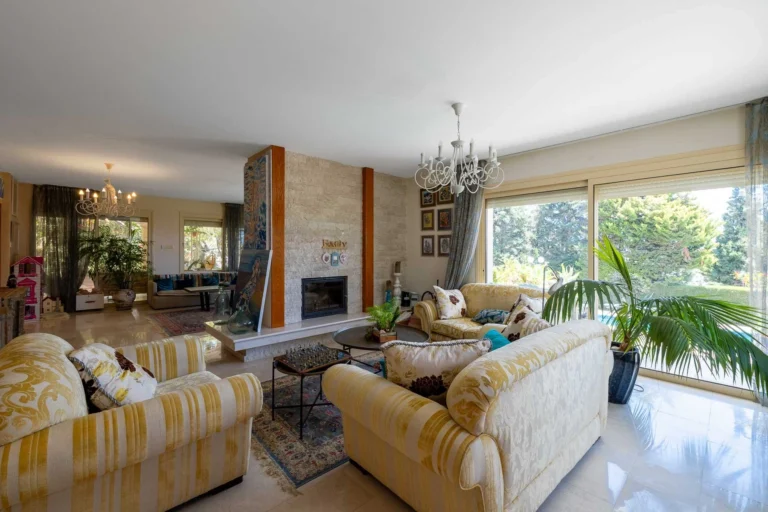 5 Bedroom House for Sale in Agios Tychonas, Limassol District