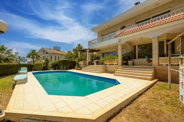 5 Bedroom House for Sale in Agios Tychonas, Limassol District