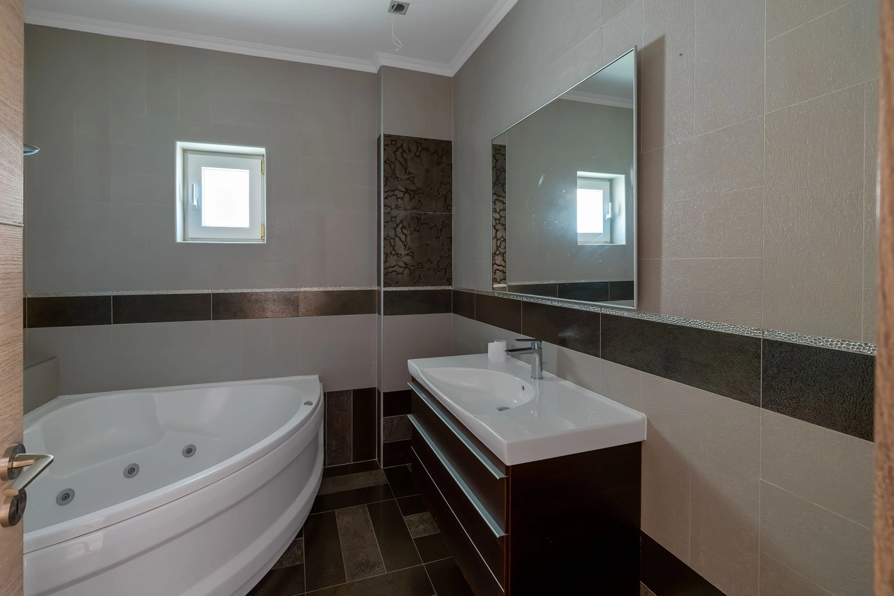 6+ Bedroom Apartment for Sale in Limassol District
