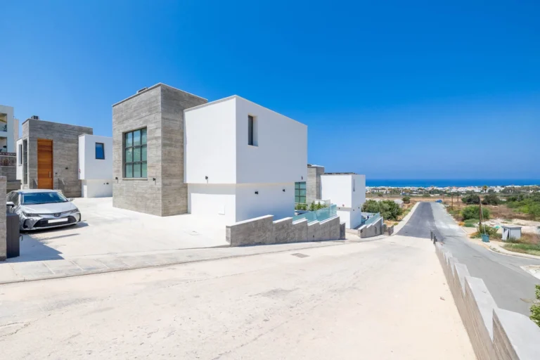 3 Bedroom House for Sale in Chlorakas, Paphos District