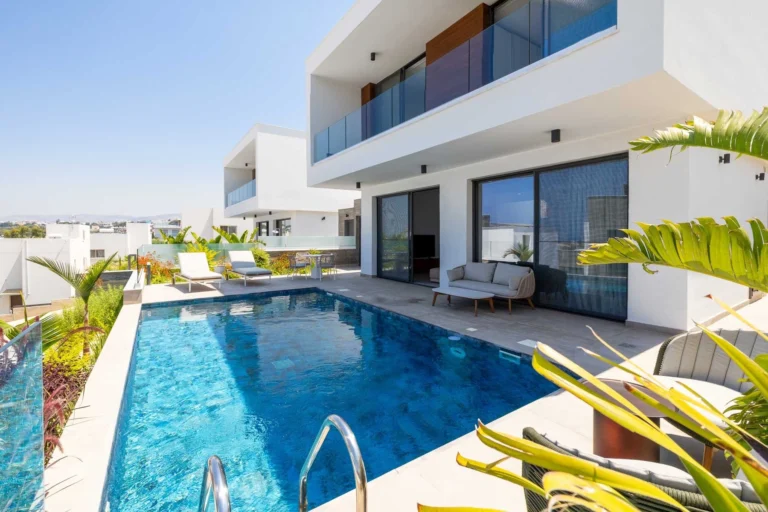 3 Bedroom House for Sale in Chlorakas, Paphos District