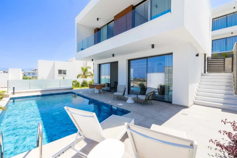 3 Bedroom House for Sale in Chlorakas, Paphos District