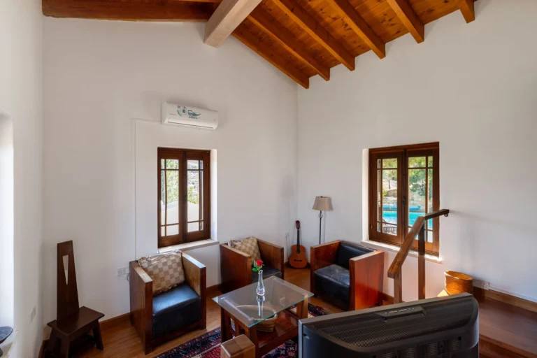 6+ Bedroom House for Sale in Kritou Tera, Paphos District