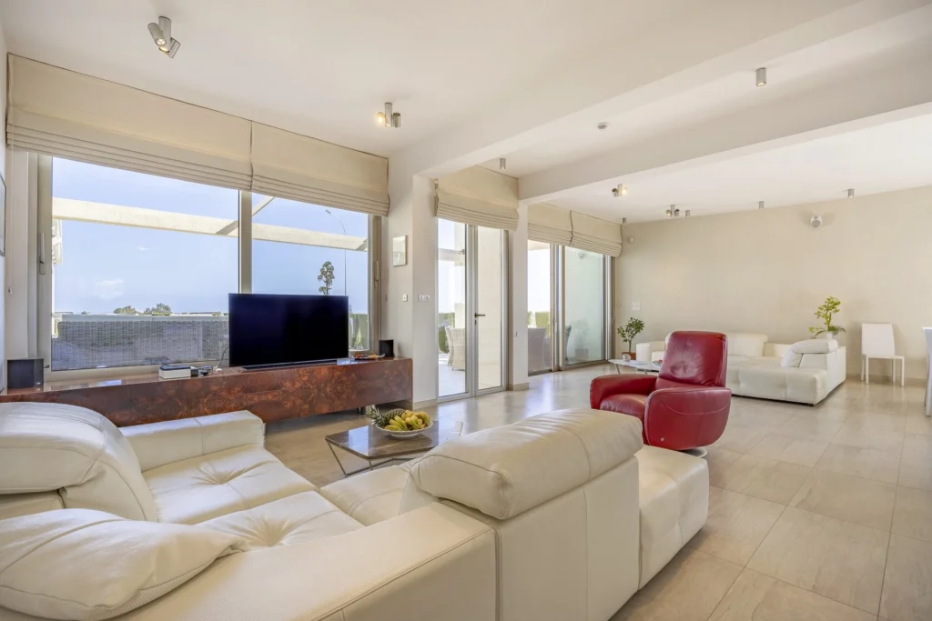 6+ Bedroom House for Sale in Liopetri, Famagusta District