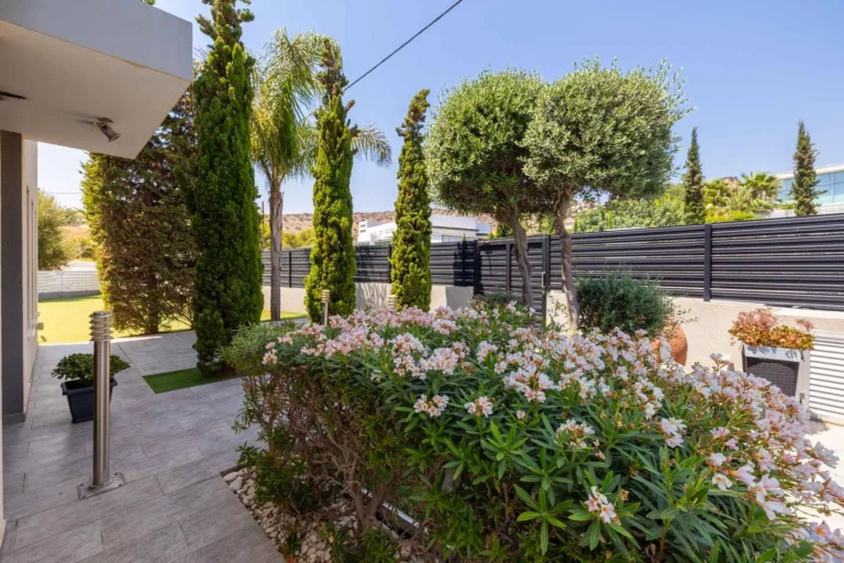 3 Bedroom House for Sale in Agios Tychonas, Limassol District