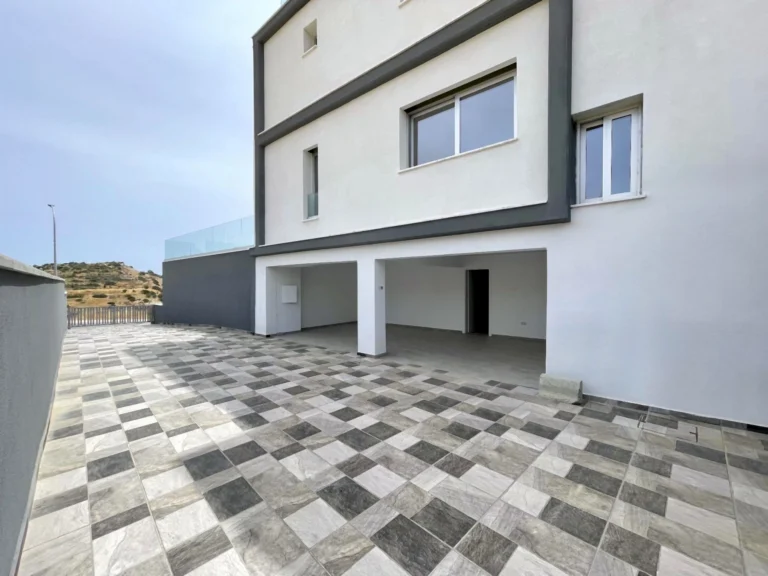 3 Bedroom House for Sale in Parekklisia, Limassol District