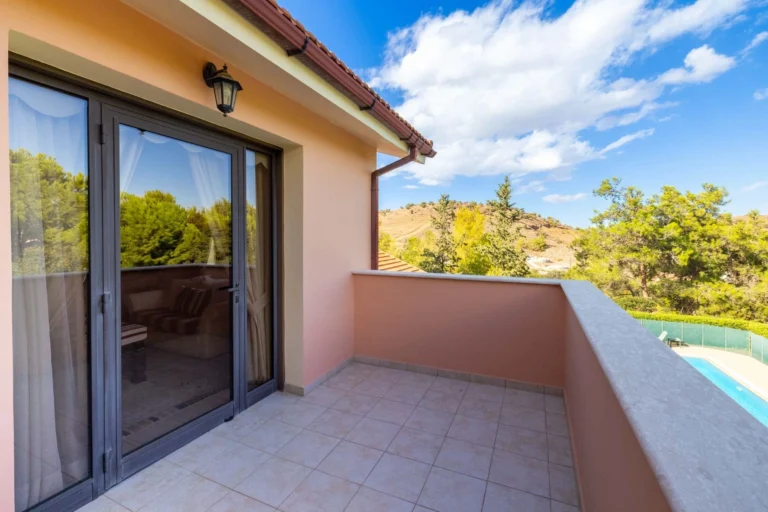 4 Bedroom House for Sale in Mosfiloti, Larnaca District