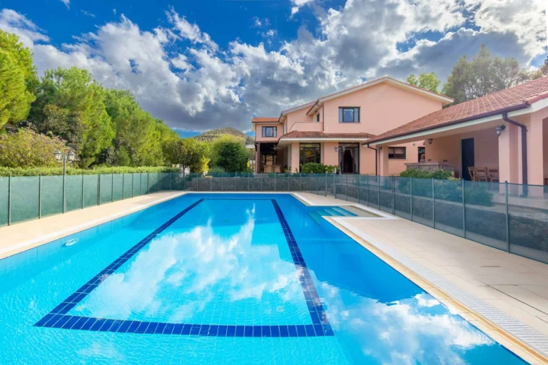 4 Bedroom House for Sale in Mosfiloti, Larnaca District