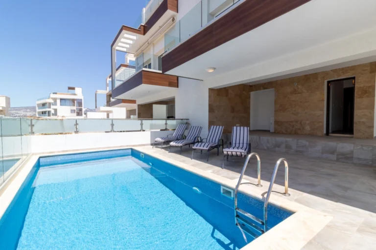 2 Bedroom Apartment for Sale in Kissonerga, Paphos District