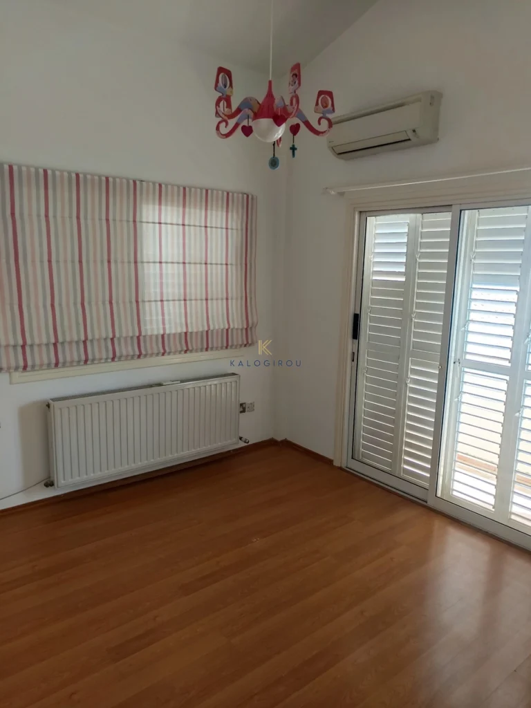 5 Bedroom House for Rent in Aradippou, Larnaca District