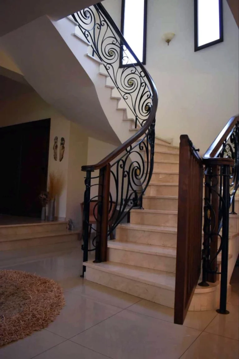 4 Bedroom House for Sale in Pyrgos Lemesou, Limassol District